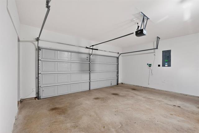 Building Photo - 963 Cougar Dr