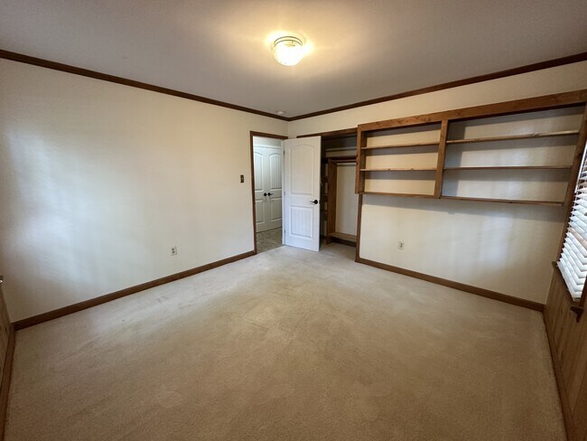 Building Photo - 11170 Robious Rd