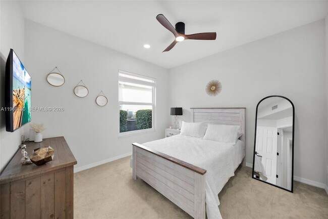 Building Photo - 8864 Ventura Way