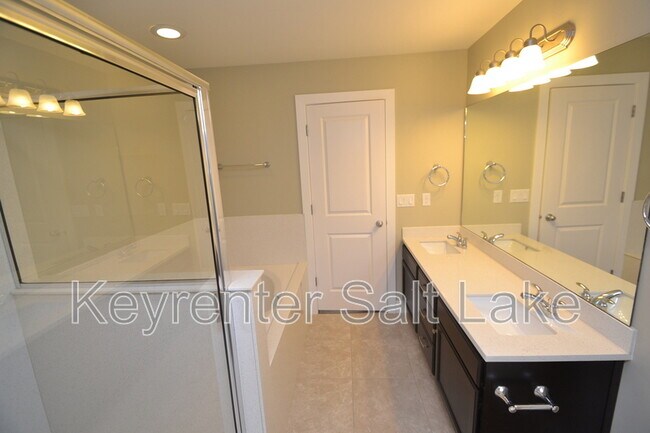 Building Photo - 4642 W South Jordan Pky
