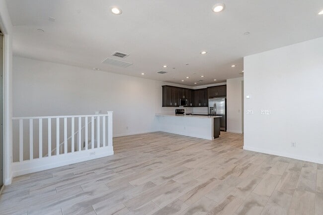Building Photo - 2024 Luxury Townhome | 2-Car Garage, Quartz Kitchen & Resort Pool