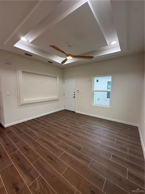 Building Photo - 13 S Woodland Dr