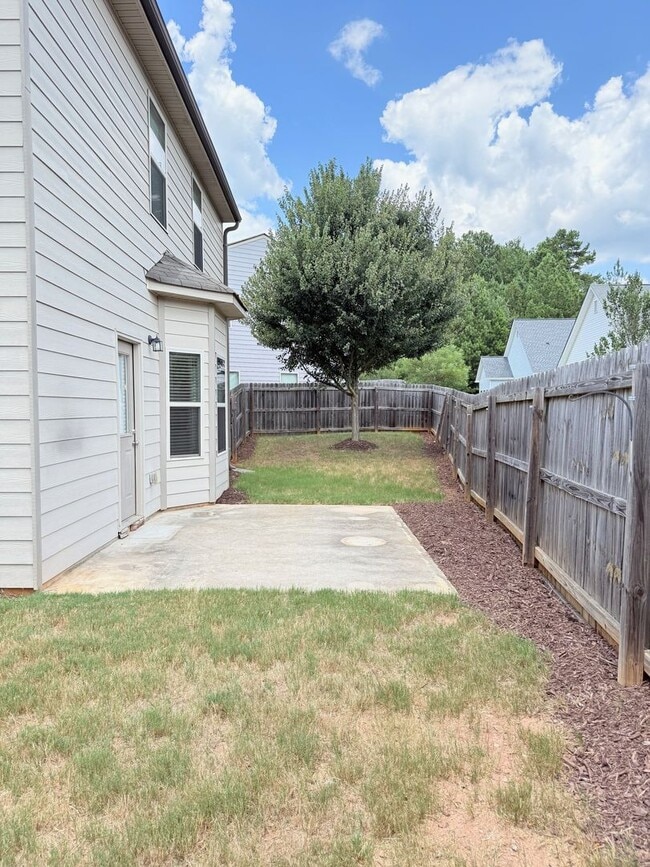 Building Photo - Beautiful 3BR/2.5BA Home in Jennings Mill ...