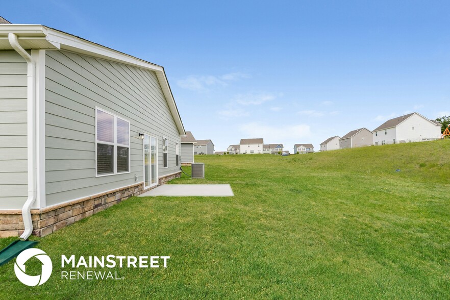 Building Photo - 2118 Moselle Dr