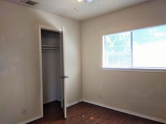 Building Photo - 4138 Mystic Sunrise Dr
