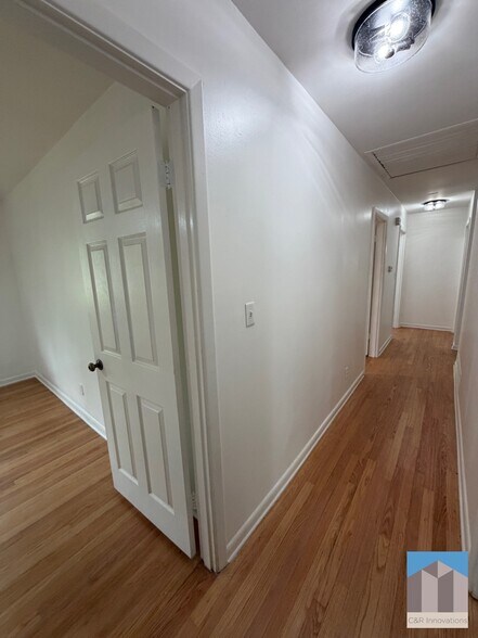 Building Photo - 2636 Whiteleigh Ct NE