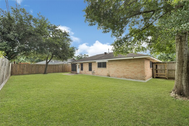 Building Photo - 11427 Sagegrove Ln