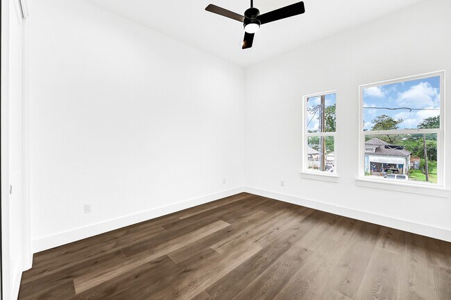 Building Photo - 2034 Thonig Rd