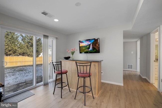 Building Photo - 8418 Stonewall Dr