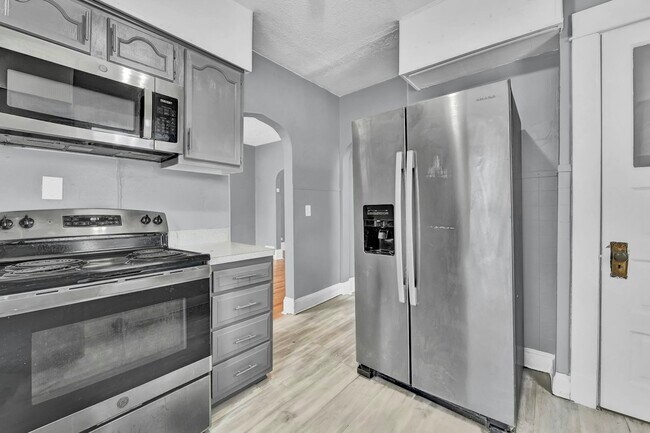 Building Photo - 1486 E 134th St