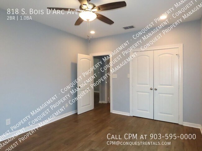Building Photo - 818 S Bois D Arc Ave