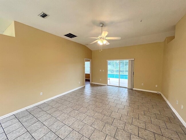 Building Photo - 122 Parkview Dr