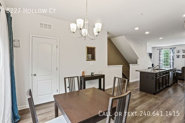 Building Photo - 8227 Hollow Ct