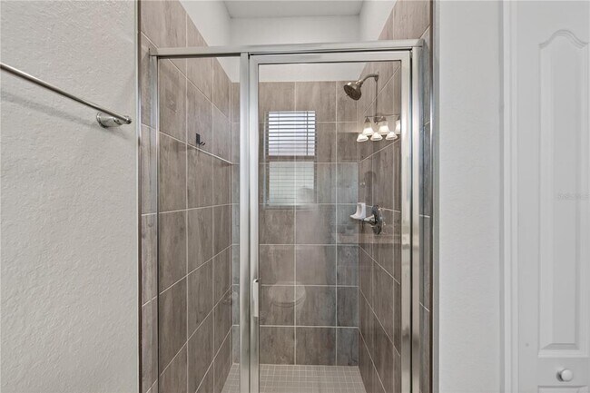 Building Photo - 5119 Tobermory Way