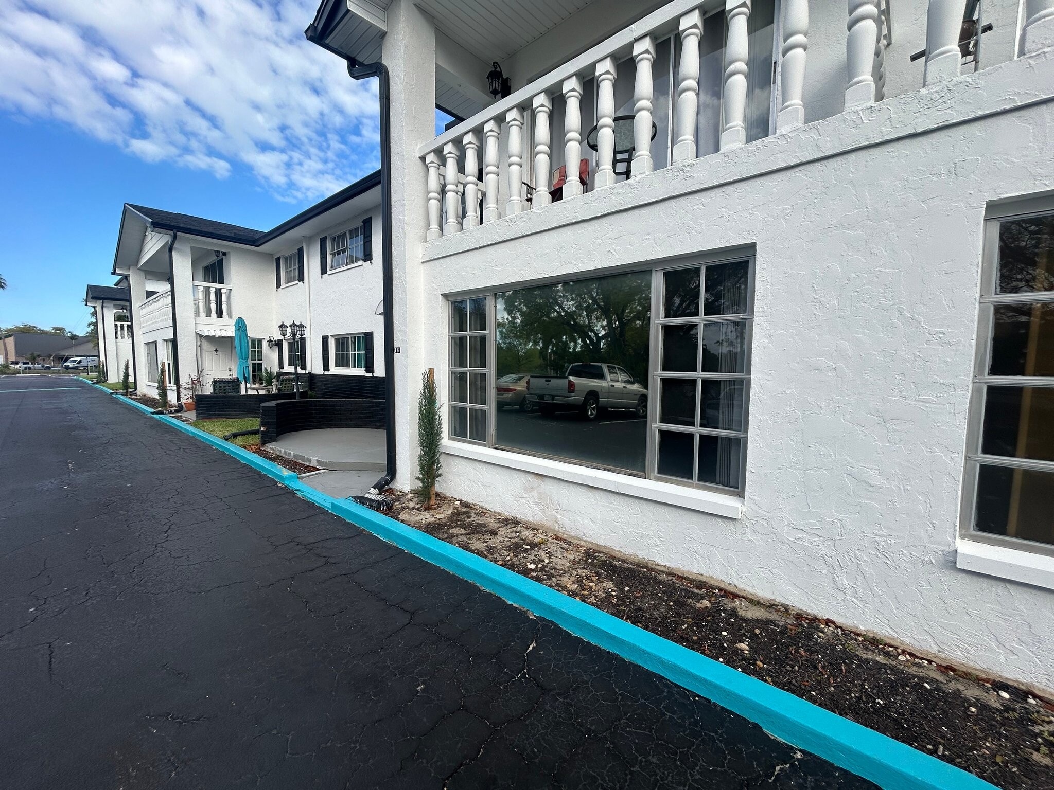 Building Photo - 3706 Broadway