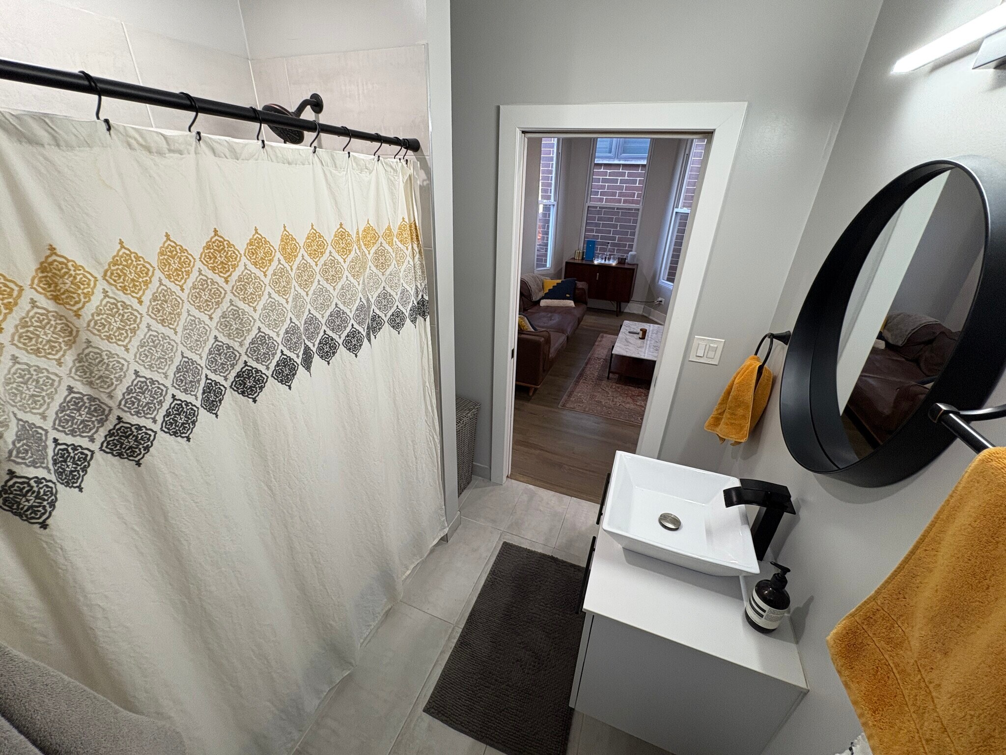 Building Photo - 1933 W Ohio St