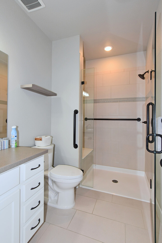 2nd bathroom with walk in shower - 6618 Crystal Downs Dr