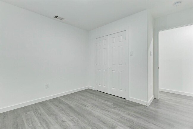 Building Photo - 8218 Bigwood St