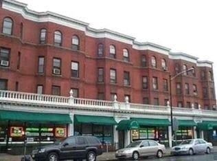Building Photo - 3027 John F. Kennedy Blvd