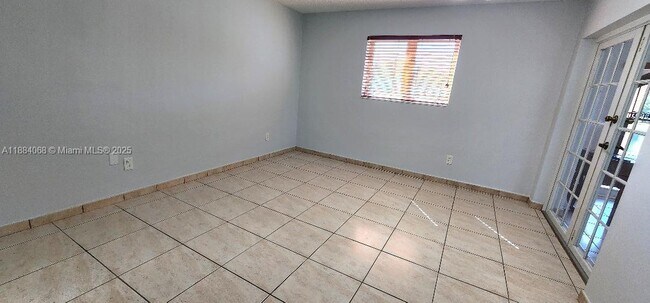 Building Photo - 14760 Lewis Rd