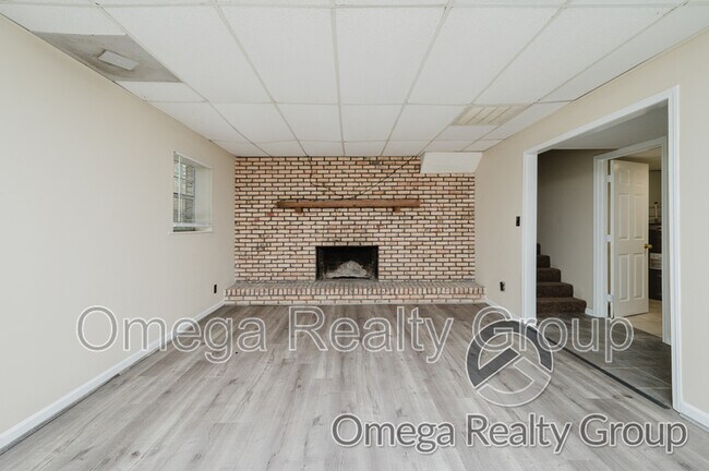 Building Photo - 10480 Hwy 17