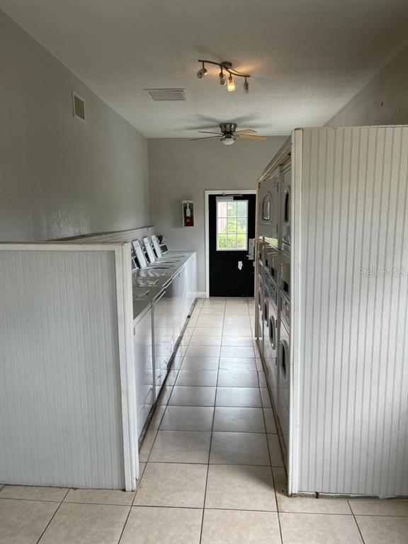 Building Photo - 5325 Curry Ford Rd