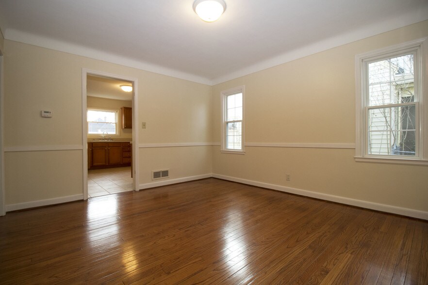 Building Photo - 3139 Cheltenham Rd