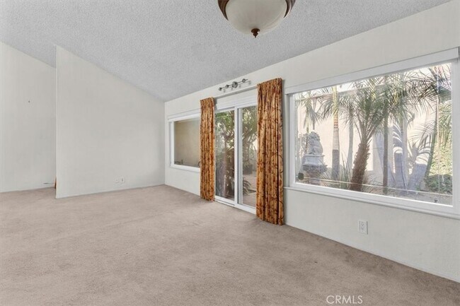 Building Photo - 12646 Beach St