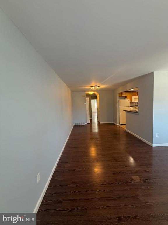 Building Photo - 15173 Beverly Dr