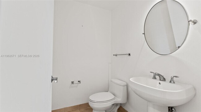 Building Photo - 1050 Brickell Ave