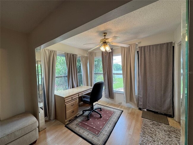 Building Photo - 2928 Bancroft Cir E