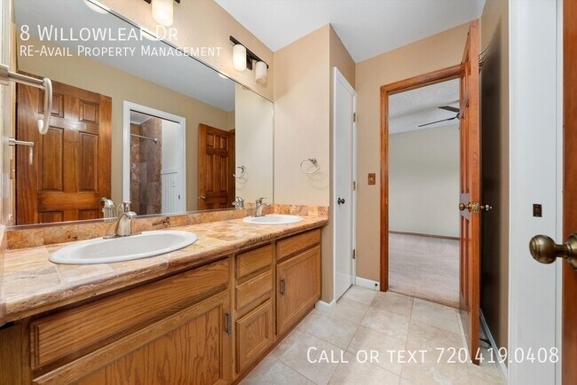 Building Photo - 8 Willowleaf Dr