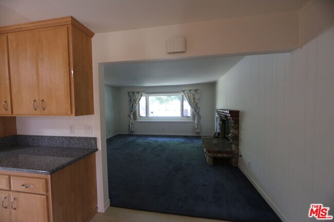 Building Photo - 7309 Asman Ave