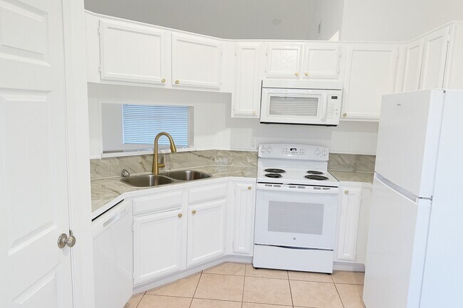 Building Photo - 2503 Ironclad Dr