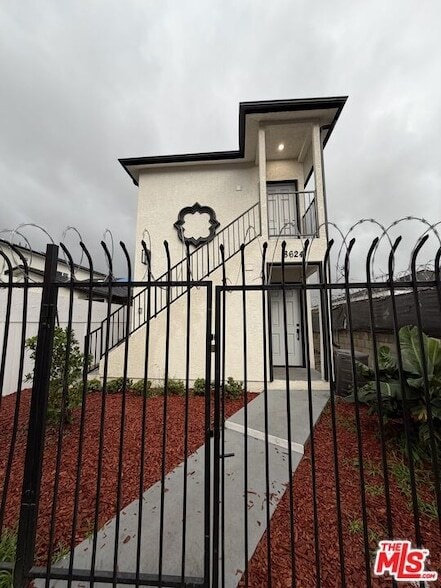 Building Photo - 8624 Graham Ave