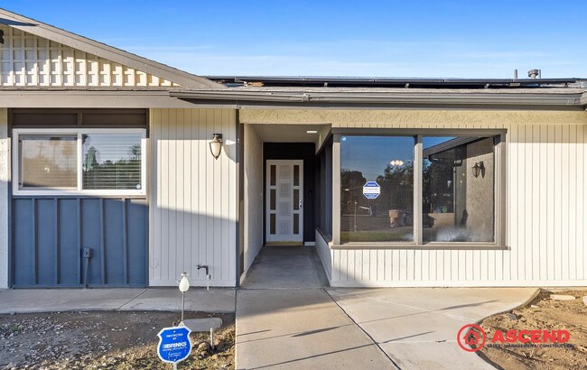 Building Photo - Beautiful 3 Bed, 2 Bath Home with Pool, Solar & Cozy Fireplace