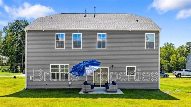 Building Photo - 349 Willowbrooke Way