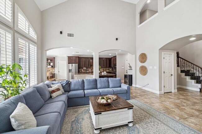 Building Photo - 15718 Starcreek Ln