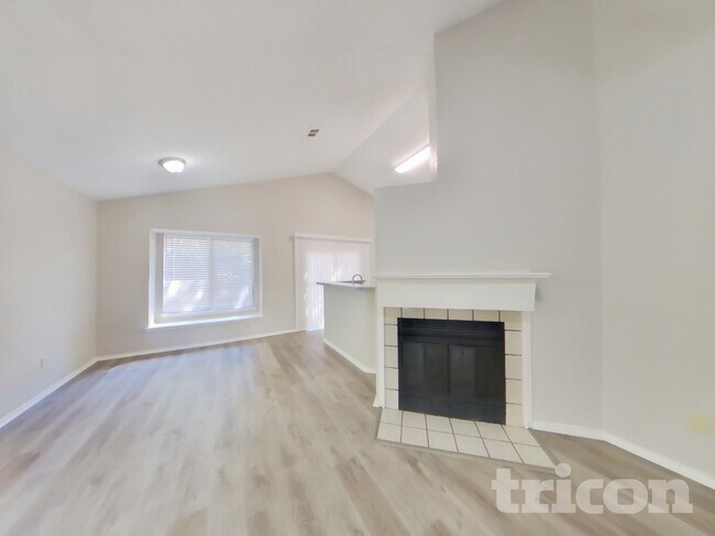 Building Photo - 806 Gable Ave