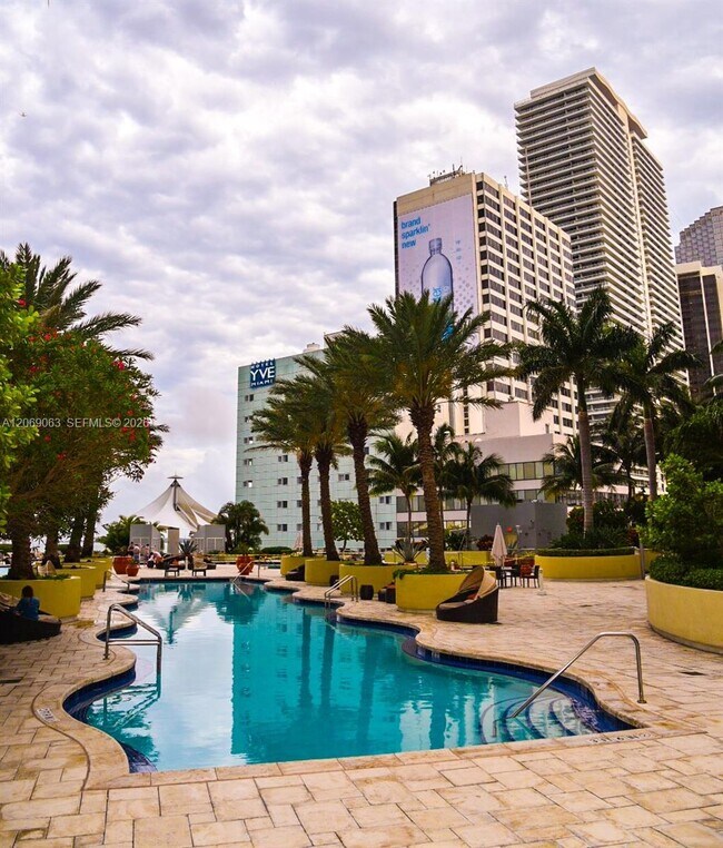 Building Photo - 244 Biscayne Blvd