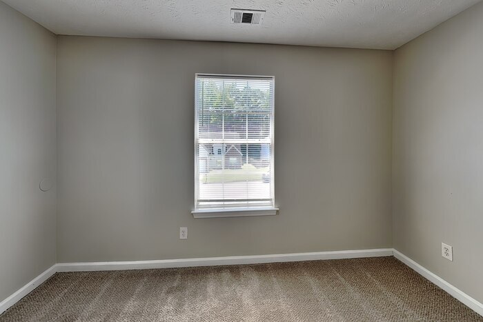 Building Photo - 5712 Hidden Brook Cir