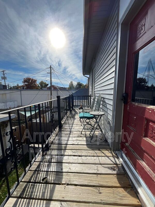 Building Photo - 2004 S 10th St