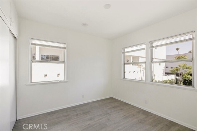 Building Photo - 14916 Wyandotte St