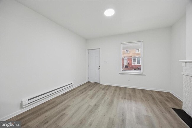 Building Photo - 452 Mechanic St