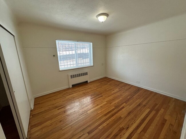 Building Photo - LOCATION!! LOCATION!! Beautiful 1 bedroom, 1 full bath condo in Capitol Hill neighborhood