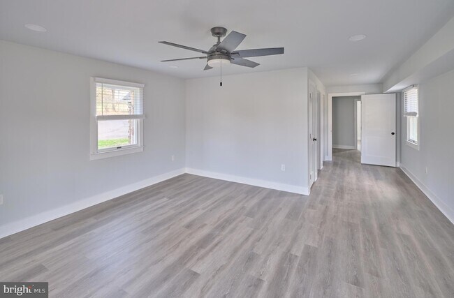 Building Photo - 4325 Lehnenberg Rd