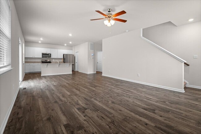 Building Photo - 6918 Sanguine Ter