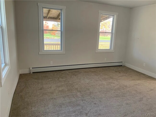 Building Photo - 281 Cole Rd