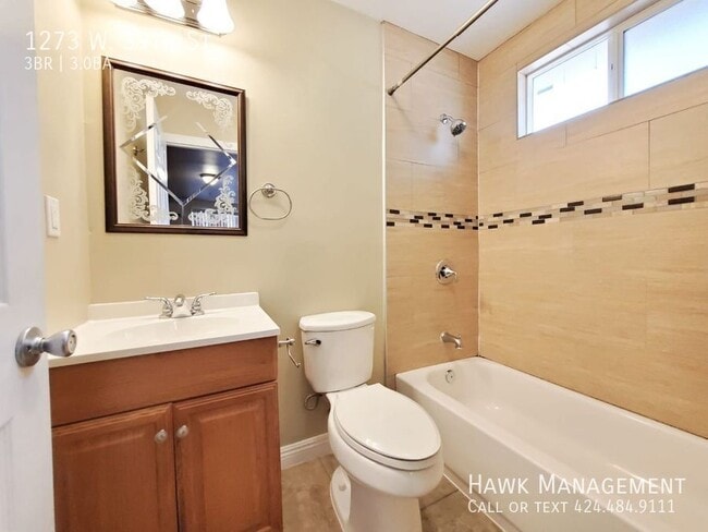 Building Photo - 1273 W 39th St
