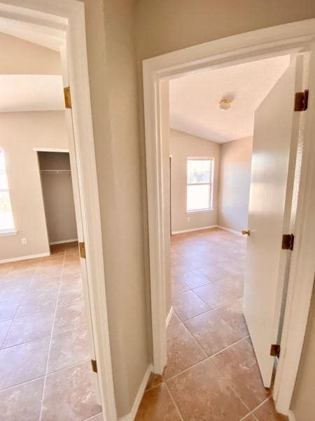 Building Photo - 2253 Tierra De Oro Way